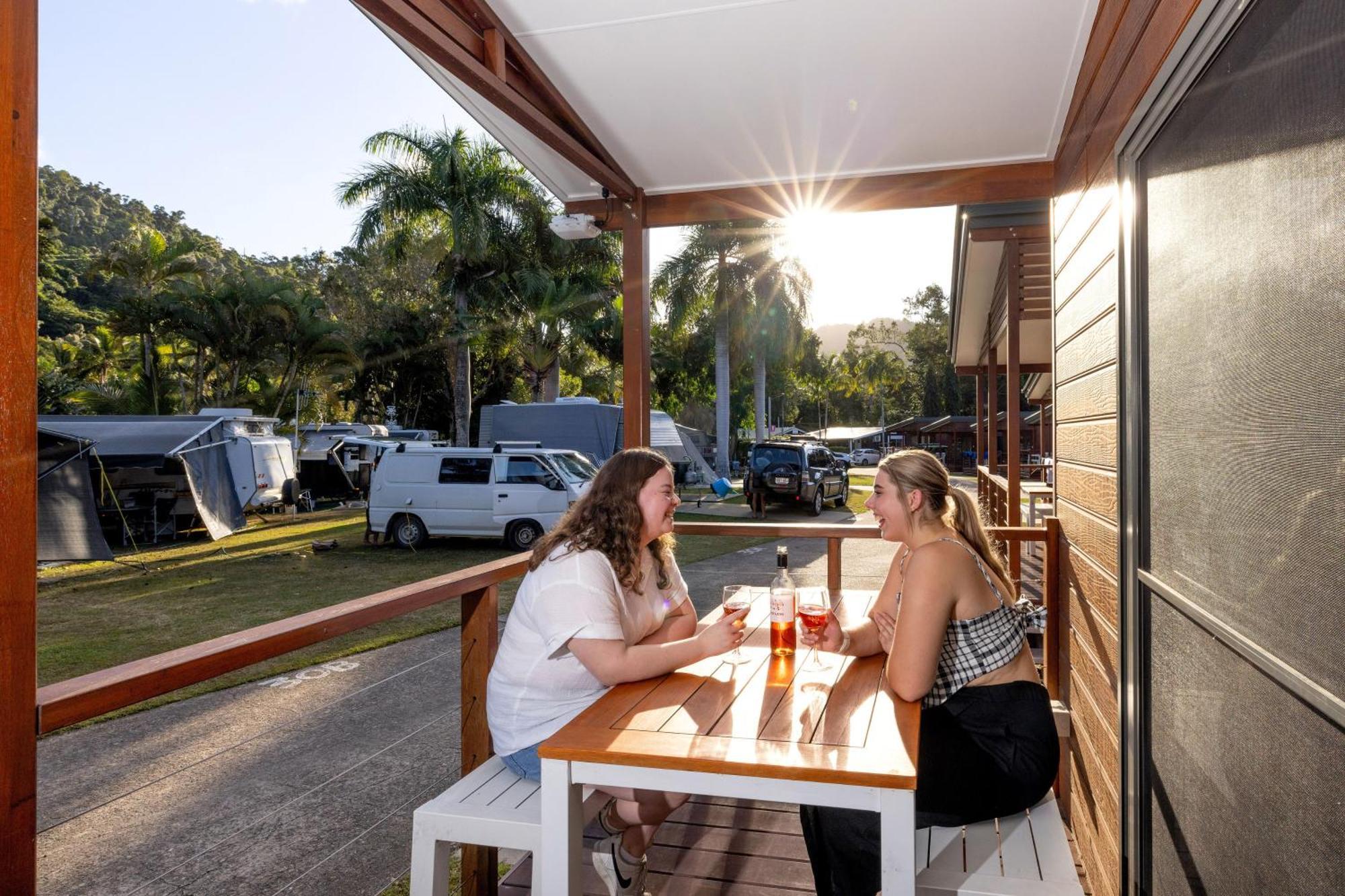 Big4 Whitsundays Tropical Eco Resort Airlie Beach Exterior foto
